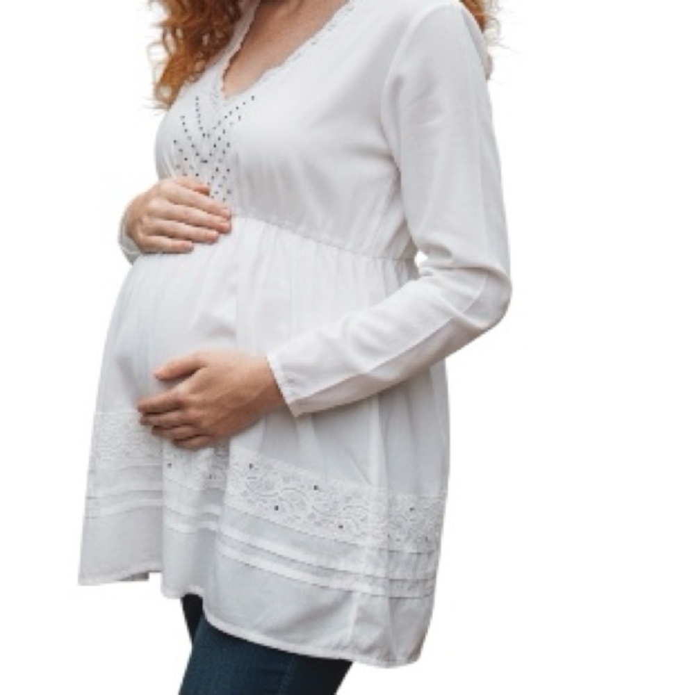 Woman’s maternity top